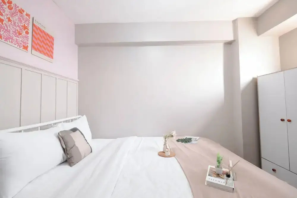 Soft Toned And Comfy 2Br Near Mall At Bassura City Apartment