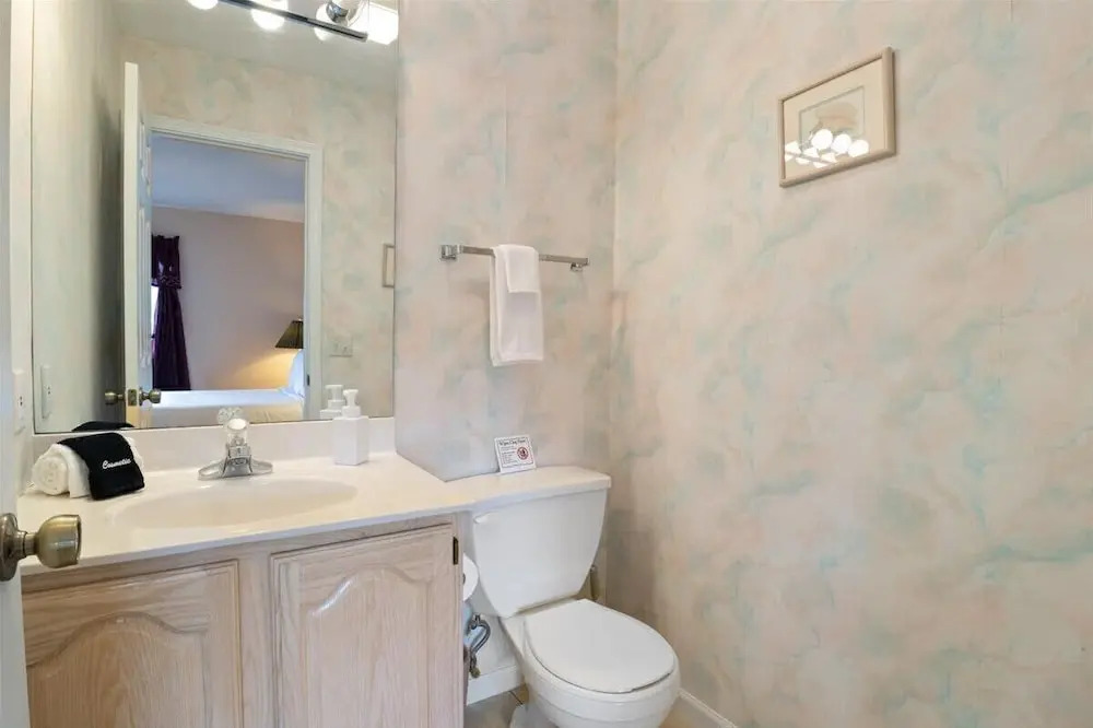 Lakefront Condo Near the State Park