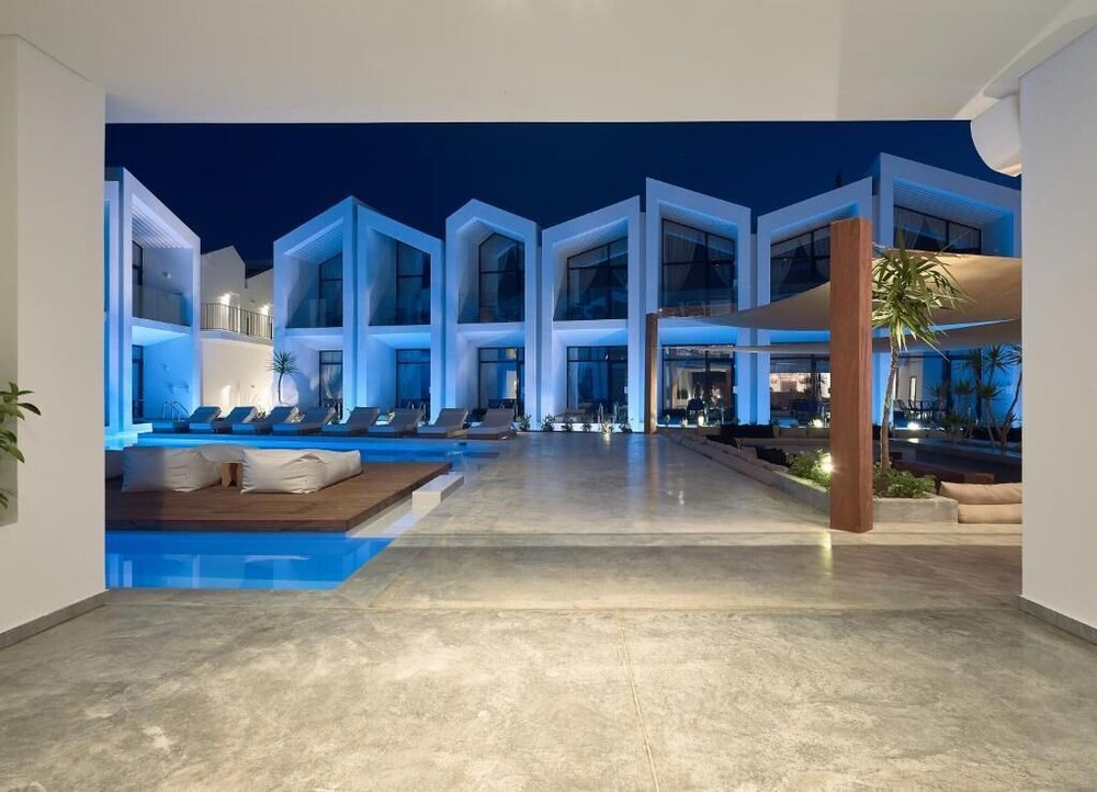 Paradise Vezal