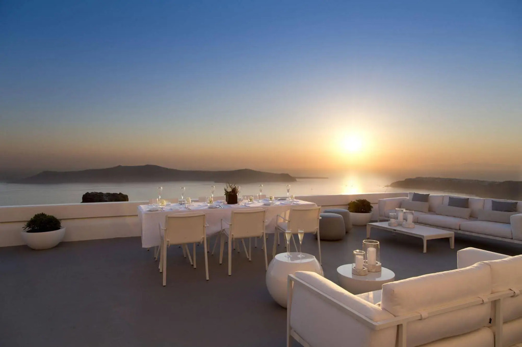 Grace Hotel, Auberge Collection
