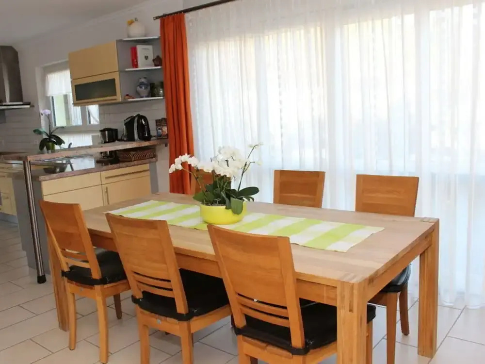 Holiday Apartment in the Rose Garden
