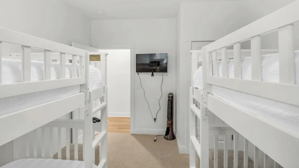 Close to the Beach & Close to the Pool