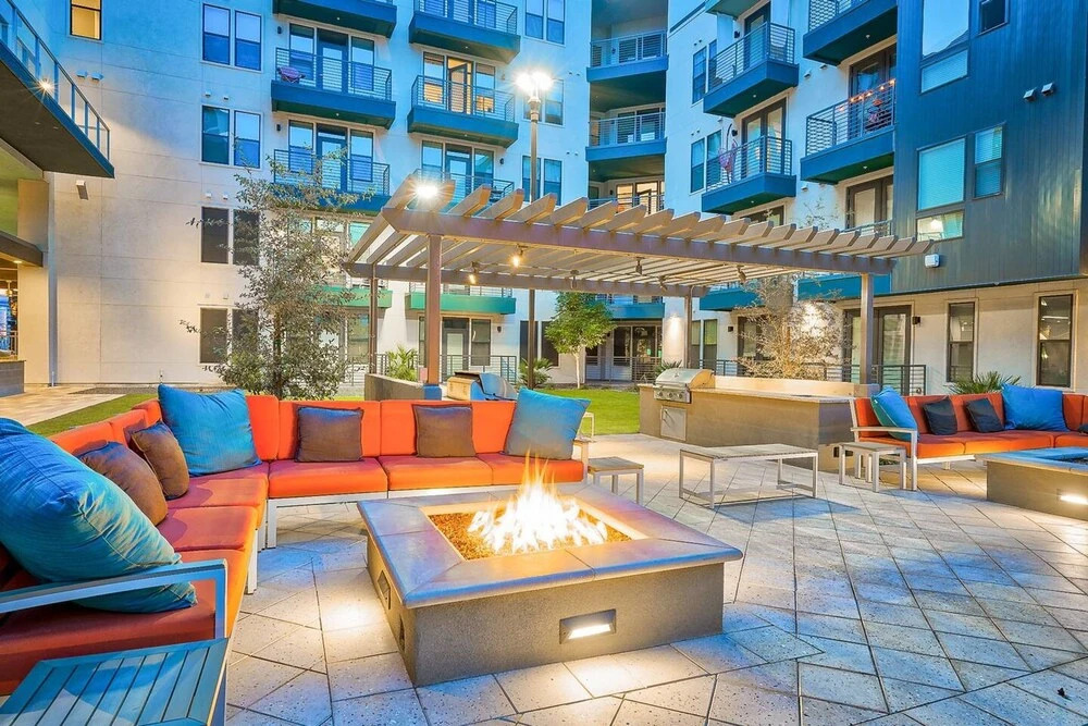 Modern Town Lake Penthouse by Cozysuites