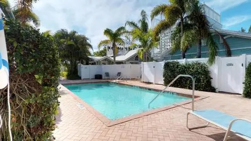 Palm Isle 3207