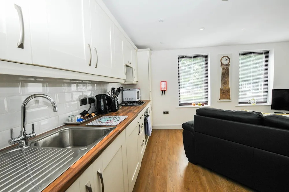 Your Stay Bristol Midland Way