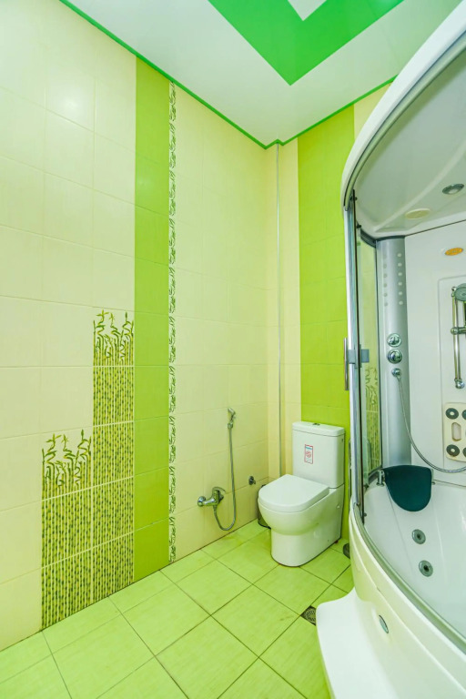 NIzami Street 4 Room DeLuxe. New Building!
