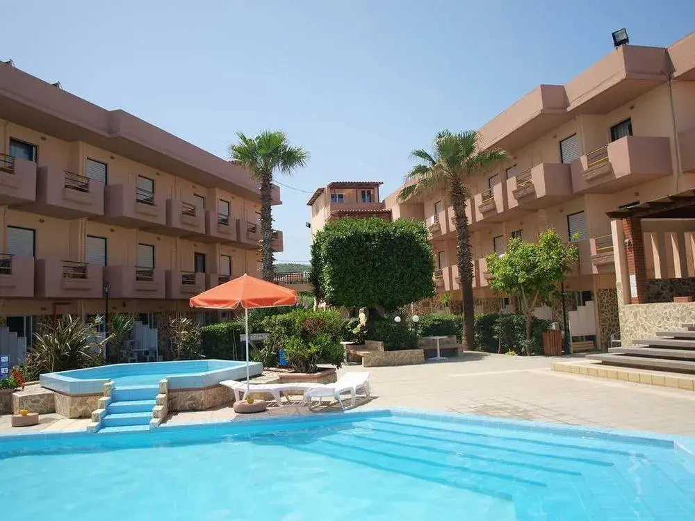 Hotel Haris on the beach