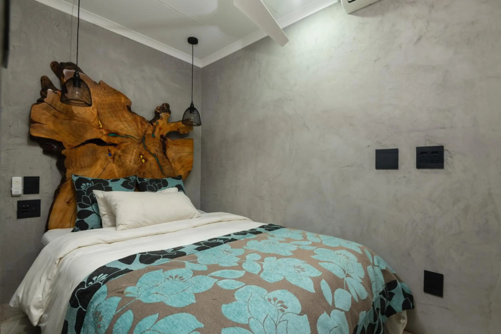 Sea front designer apartment