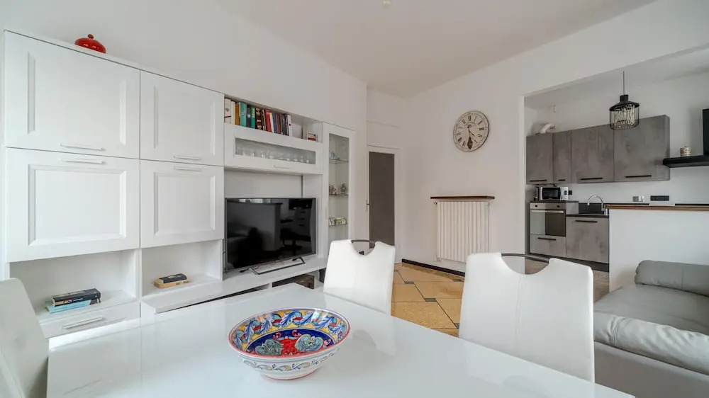 Betti 46 in Rapallo With 1 Bedrooms and 1 Bathrooms