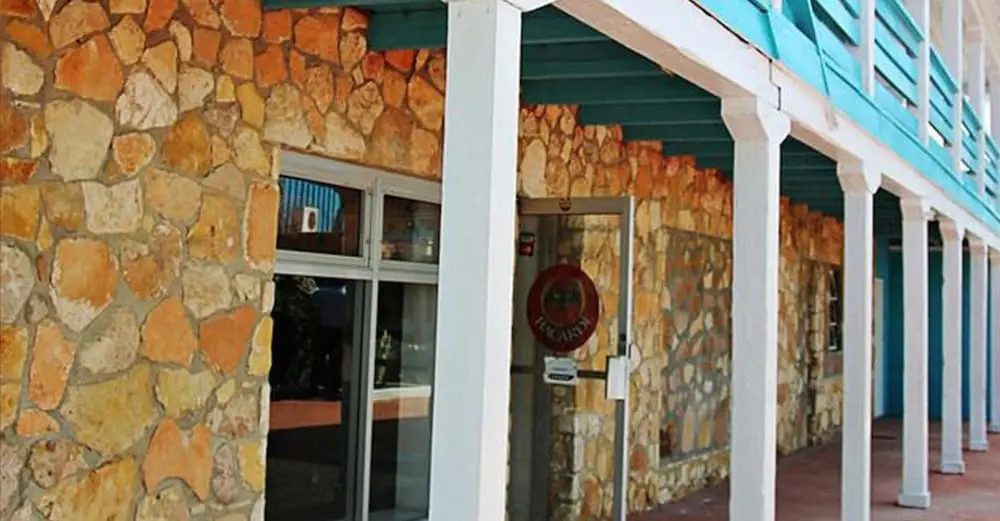 Two Turtles Inn