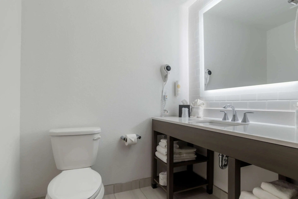 Comfort Inn & Suites Panama City Beach - Pier Park Area