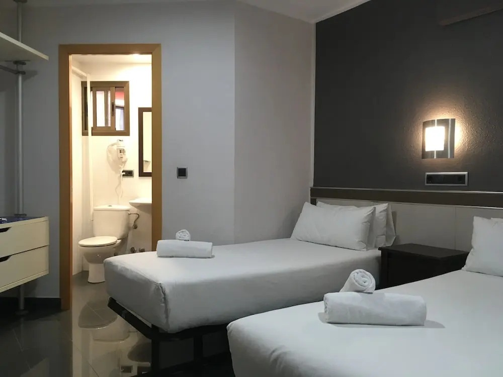 Hostal Levante Barcelona