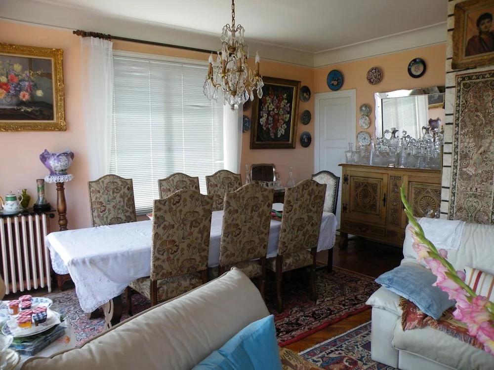 Villa Erresiñolettean
