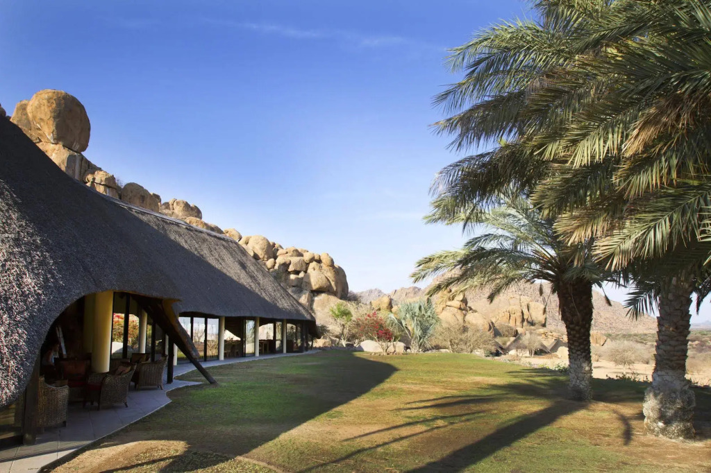 Ai Aiba - The Rock Painting Lodge