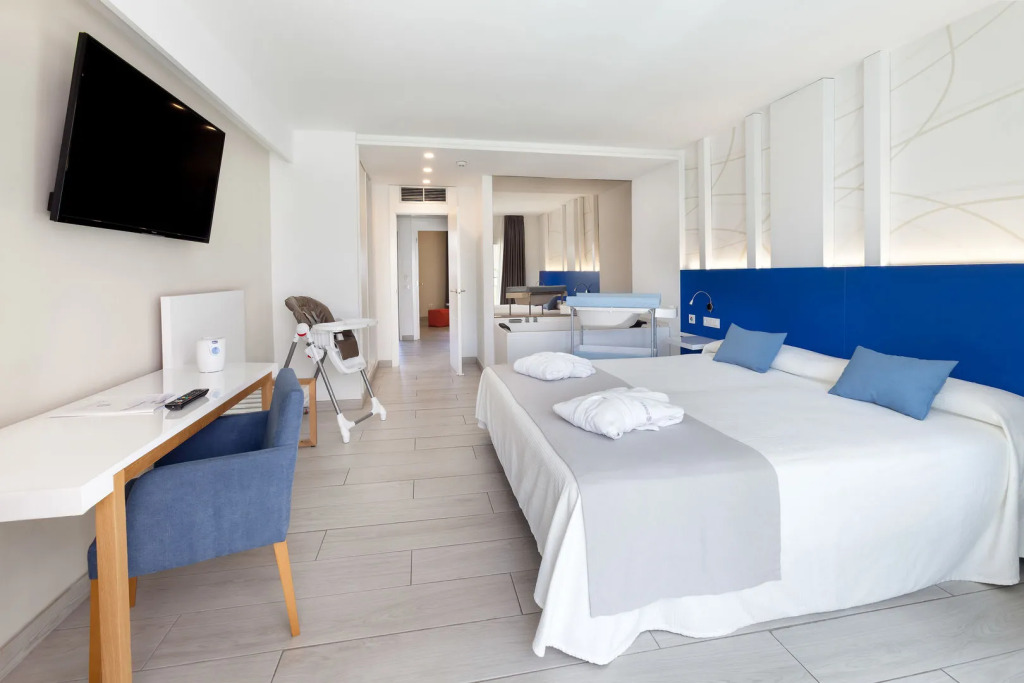 Playaolid Suites & Apartments
