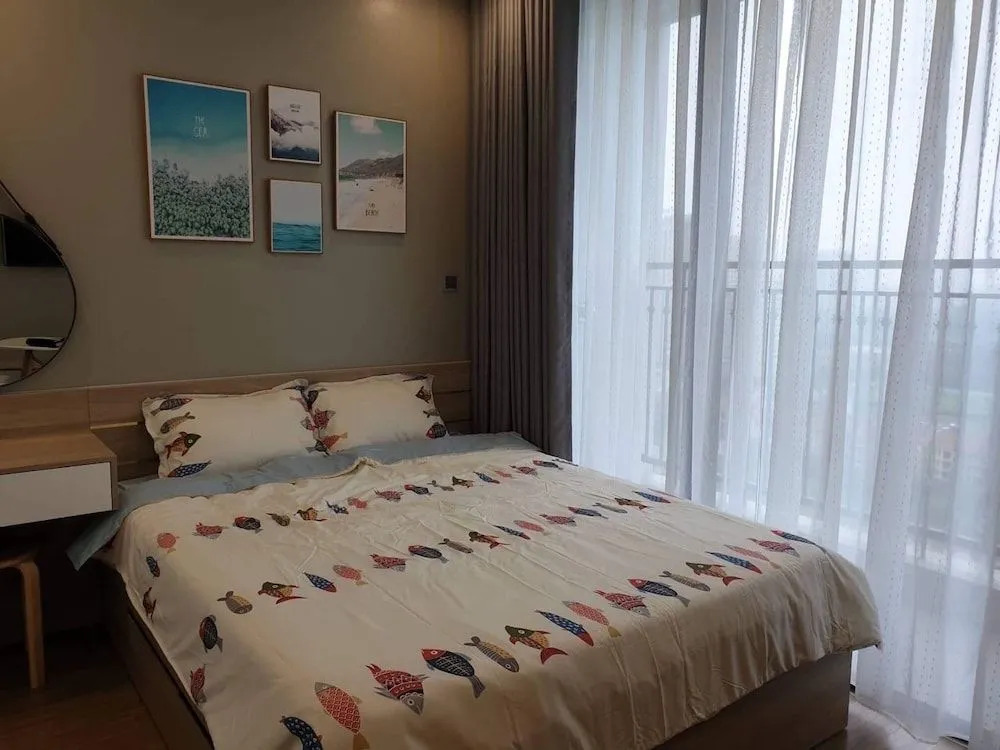 V-One Hotel