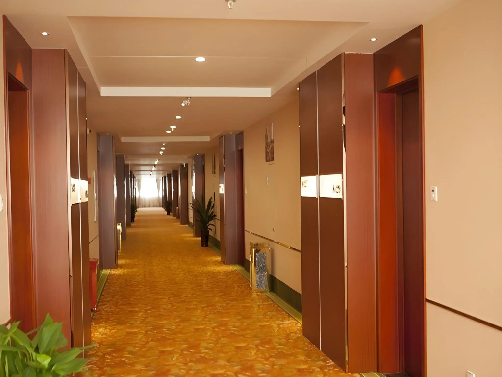 GreenTree Inn Jiansu Nantong Tongzhouwan Huanghe Road Business Hotel