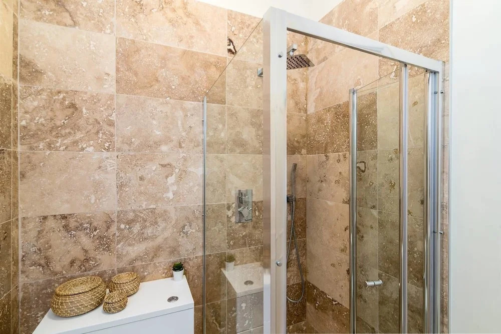 Modern 2BR Home in West London!