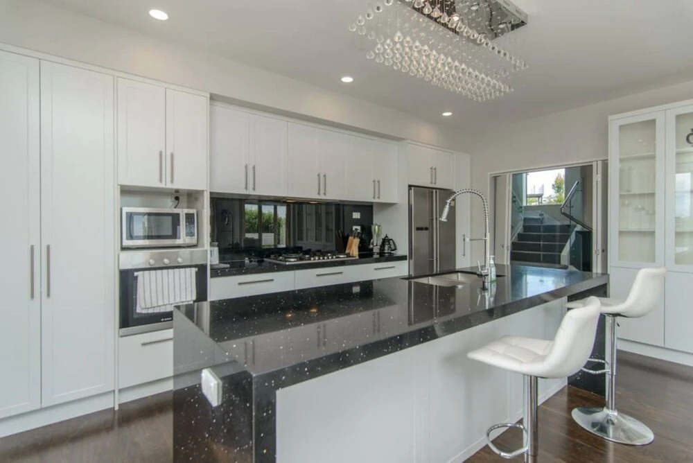 Modern Luxury Home in Long Bay
