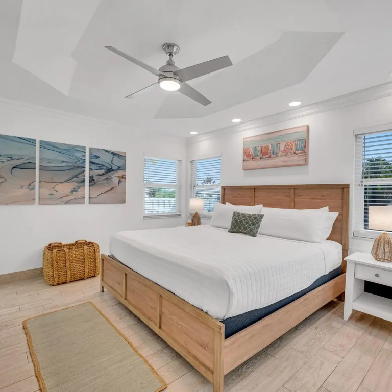 Waterfront Bungalow Heated Pool Pineapple Key