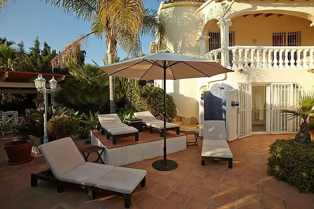 Luxury 5 Bed Mountain Views Heated Pool Games Room