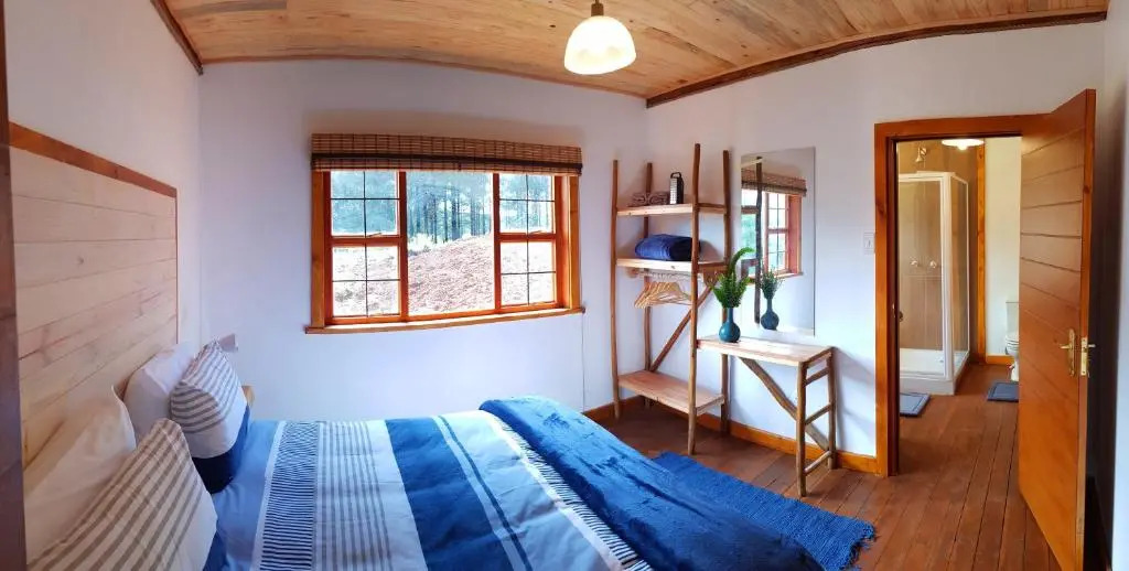 Stanford Lake lodge