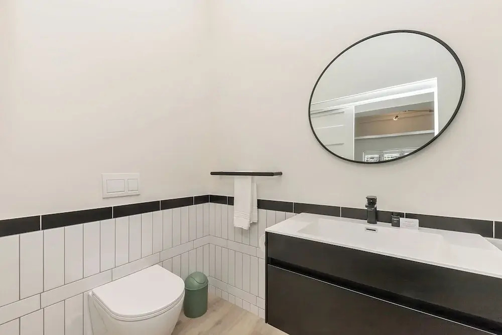 On the Beach in Camps Bay - Fully Equipped 2 Bedroom Apartment