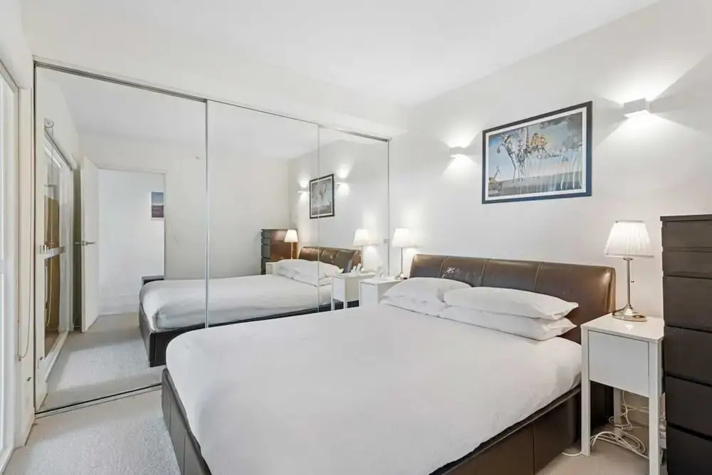 Eclectic 1-bed Apartment With Pool and Gym