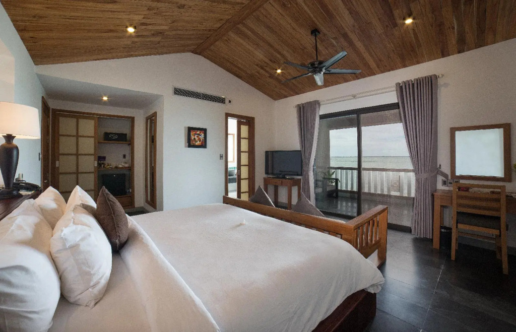 Vedana Lagoon Resort & Spa
