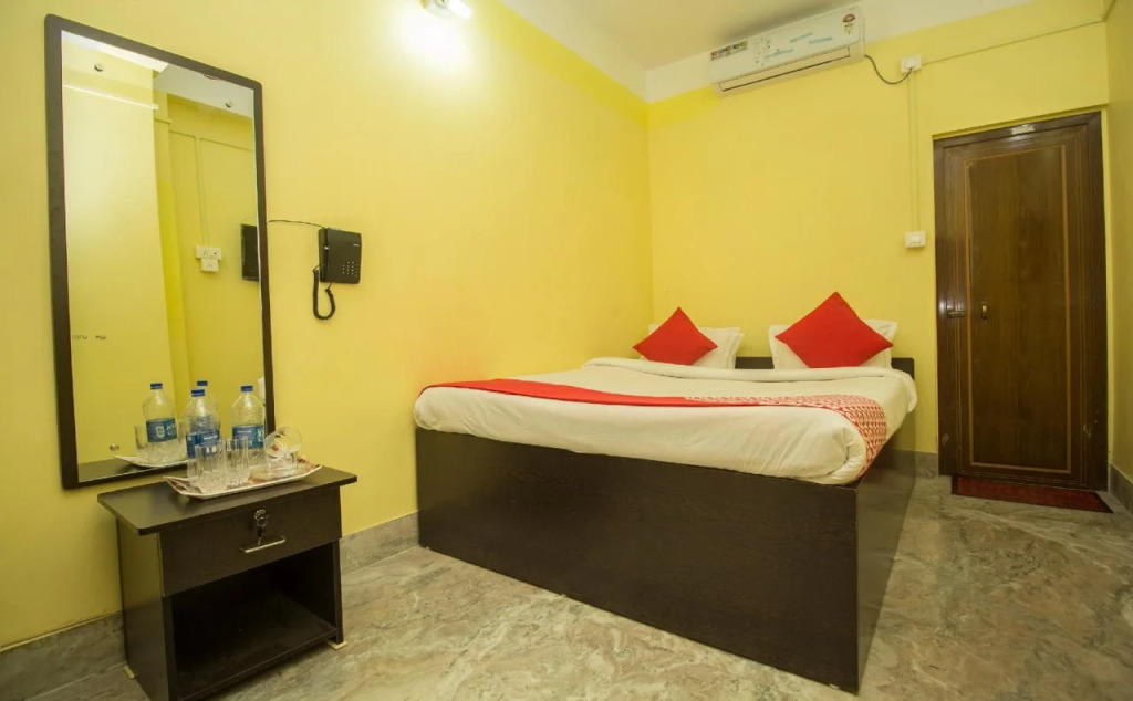 Hotel Mmg Lodge by OYO Rooms