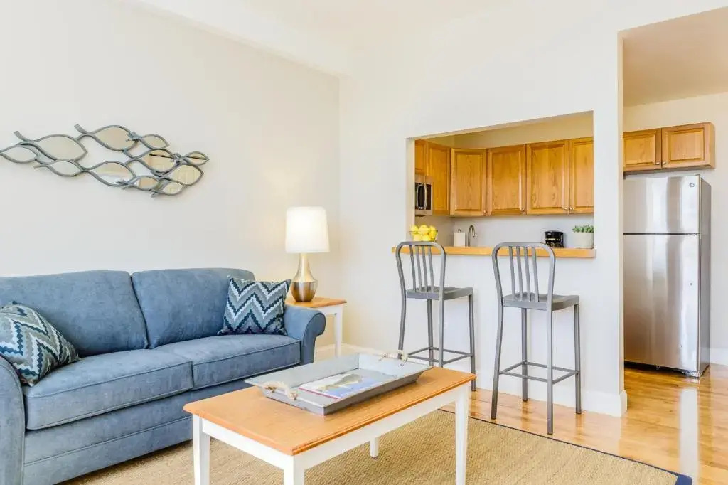 Winthrop Beach Inn and Suites Boston Logan Airport