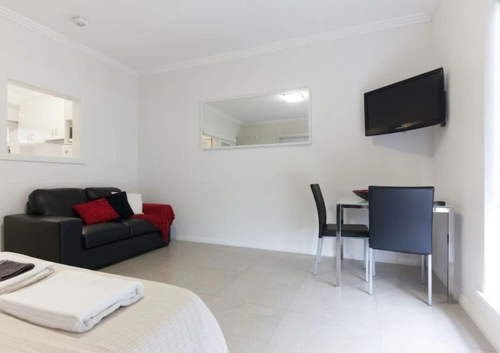 Malcolm Street Apartments