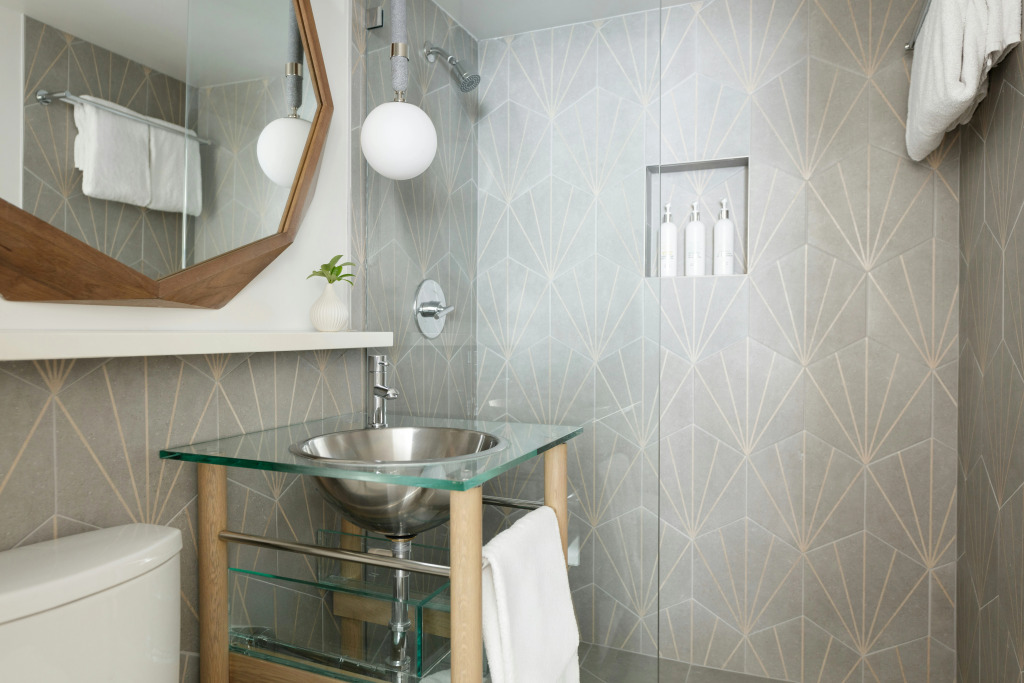 Kimpton Surfcomber Hotel by IHG