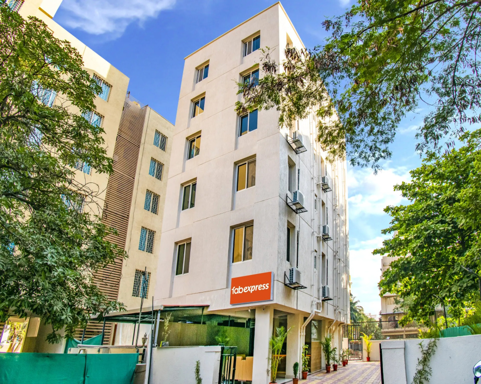 FabHotel Marvel Bliss