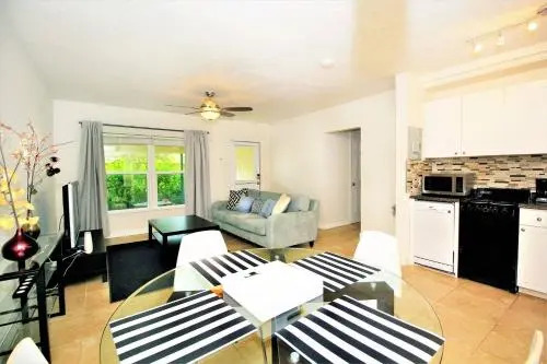 Tropical Getaway - 628A