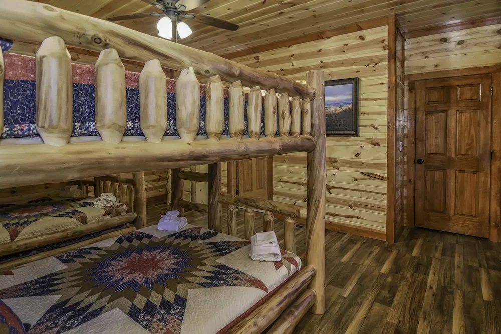 SmokyStays Indoor Heated Pool Cabin