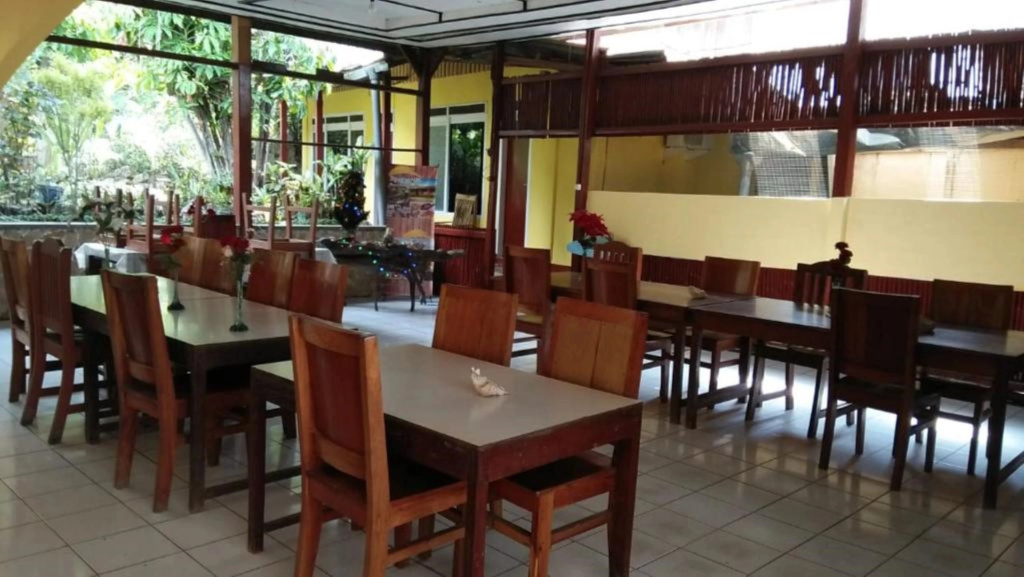Hotel Bajo