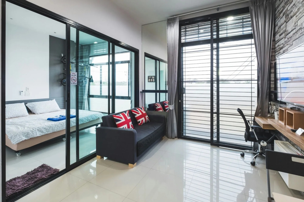 The Smart Hostel