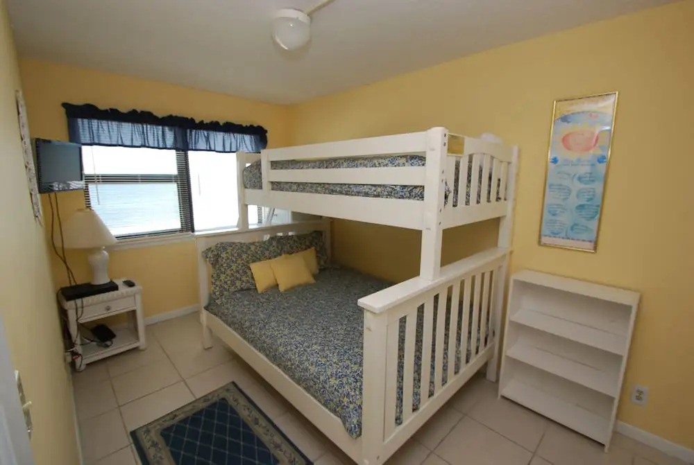 Island Shores 653 by RedAwning