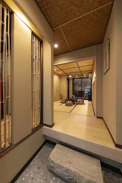 Shirakabanoyado-DOUNIWA, 白樺の宿-堂庭, Private House Near Osaka Castle