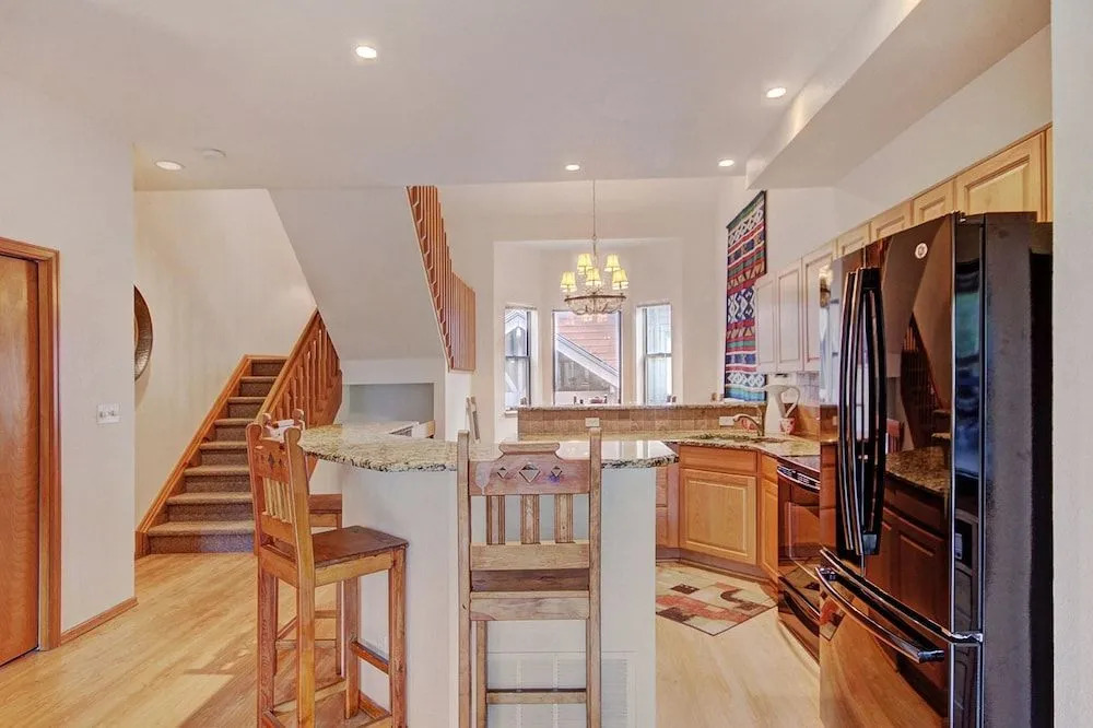 Village Point 303