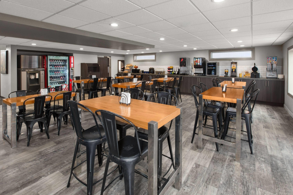 Days Inn by Wyndham Pierre