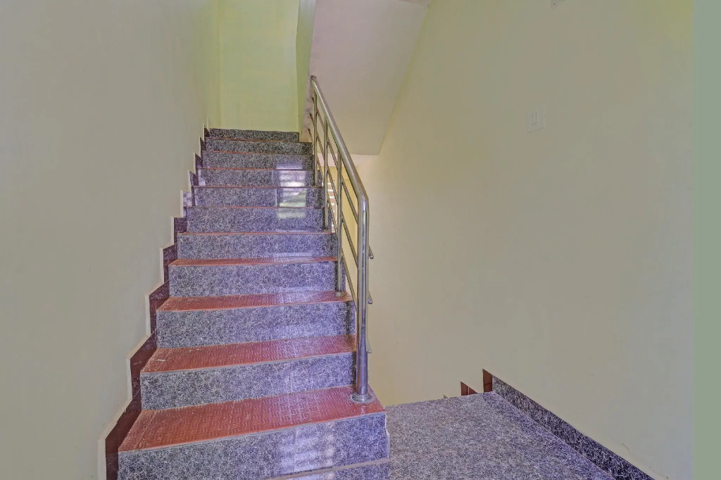 Oyo 82537 Sona Rooms