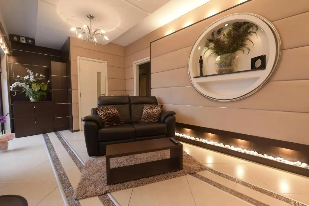 H & V Residence - Bungalow Apartment