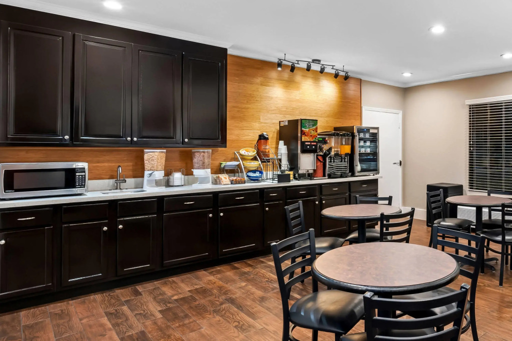 Days Inn by Wyndham Bainbridge