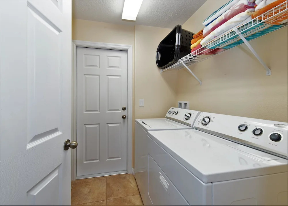 Cozy Family Friendly Pool Home With Game Room 5 Bedroom Home by RedAwning