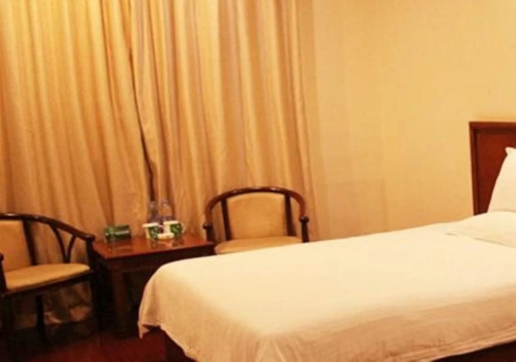 Greentree Inn Shenzhen Huaqiangbei Express Hotel