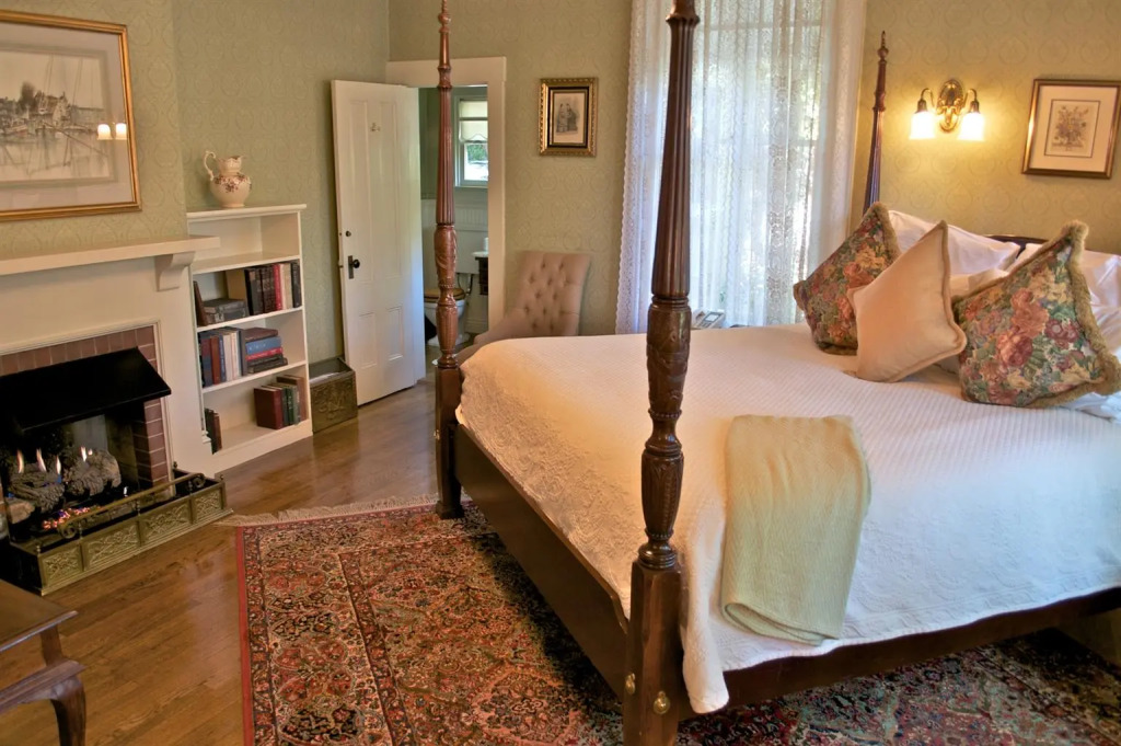Simpson House Inn