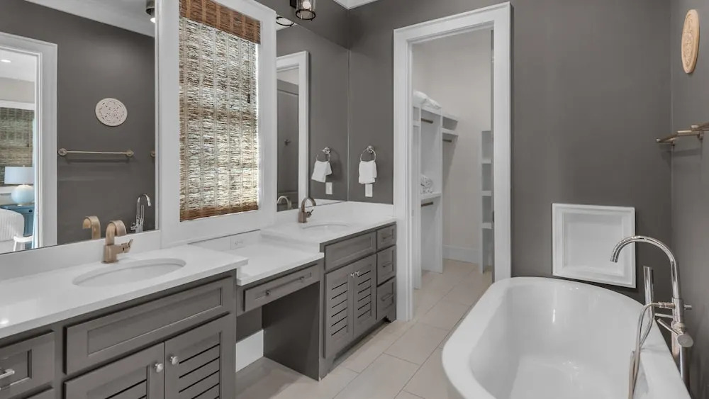 Sleep up to 20 - 2 Homes Side by Side - Gated Community w/ Community Pool!
