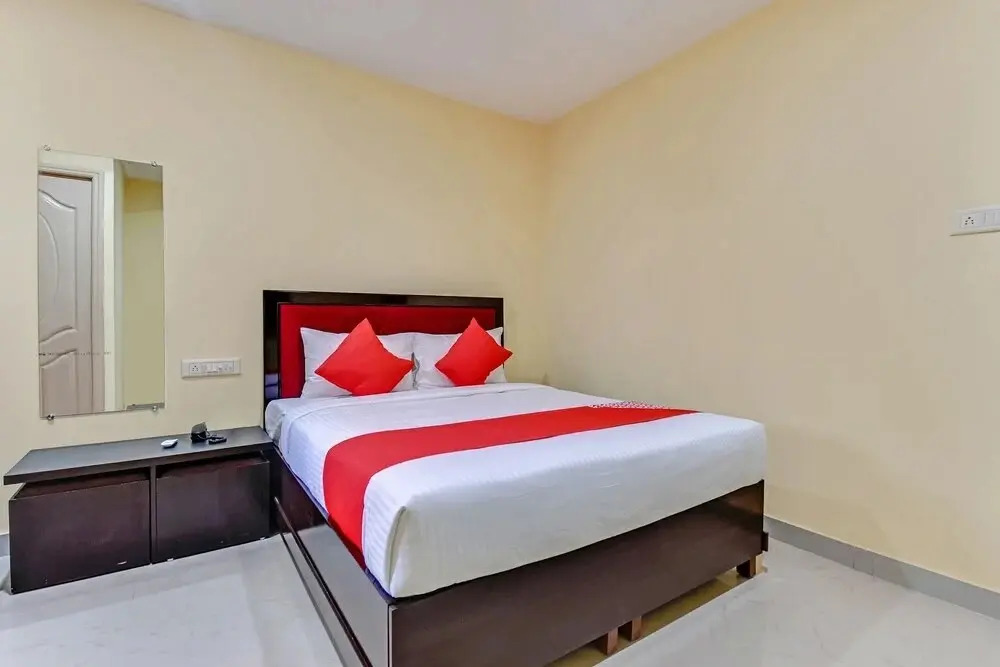 New Andra House by OYO Rooms